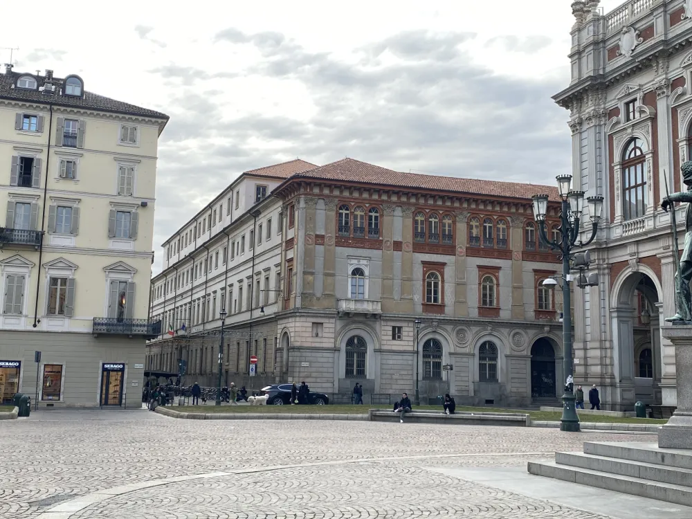 LAVORI DI RECUPERO STRUTTURALE DI TETTI E SOTTOTETTI DI PALAZZO CAMPANA - TORINO